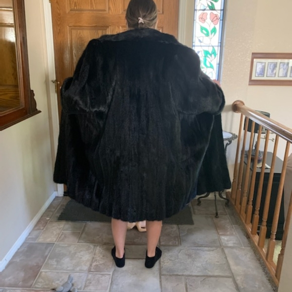 Real Minx fur coat - Picture 3 of 4